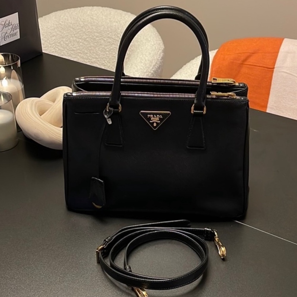 PRADA Saffiano Galleria Bag